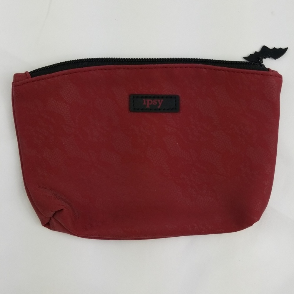 🍓 Ipsy Gothic Cosmetic Bag/Case
